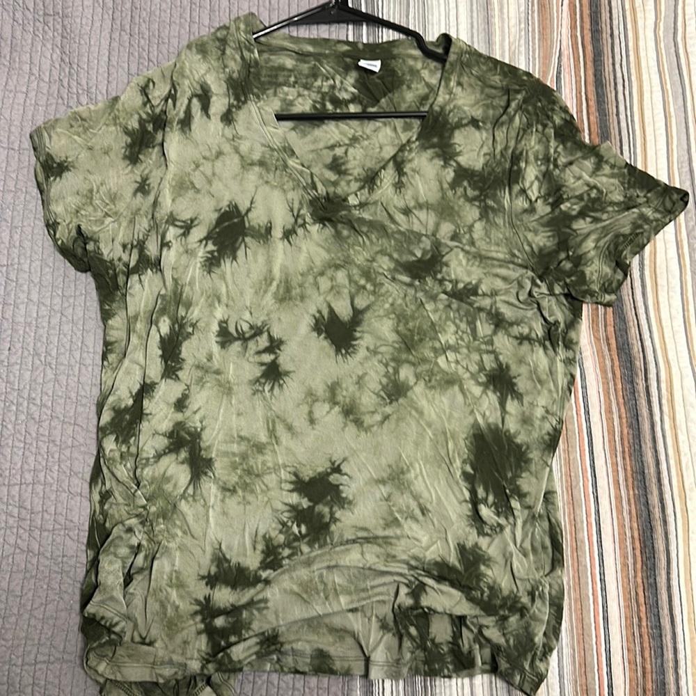 Old navy Tee